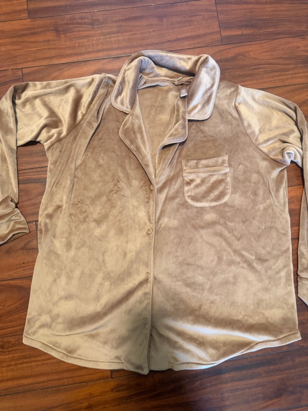 SKIMS Plush Velvet Button-Front Pajama Top in Taupe - Picture 5 of 7